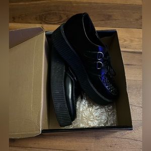 TUK CREEPERS PLATFORM